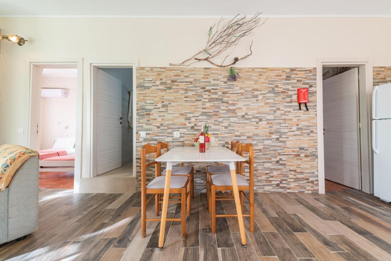 Kouramádes Stelios Stone House Sinarades 빌라 외부 사진